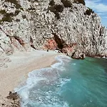 Emedes