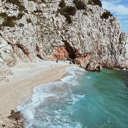 Emedes