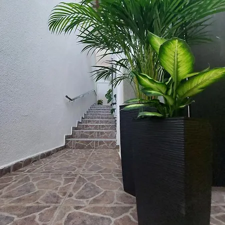 Emedes * Кастав